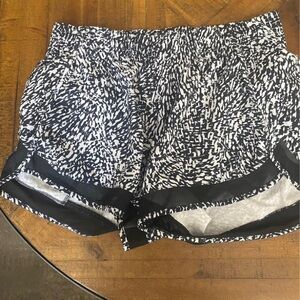 Athleta 4” Mesh Racer Run Short